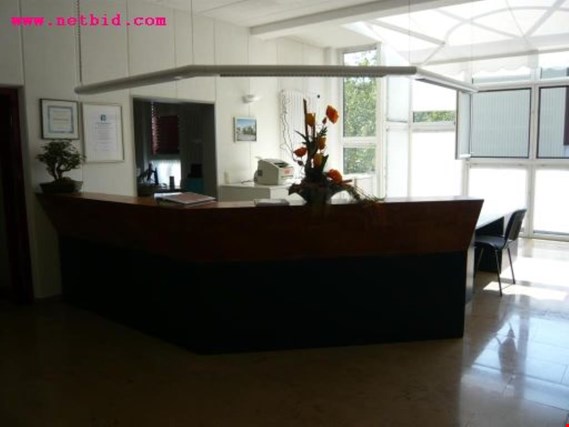 Used Reception Counter For Sale Auction Premium
