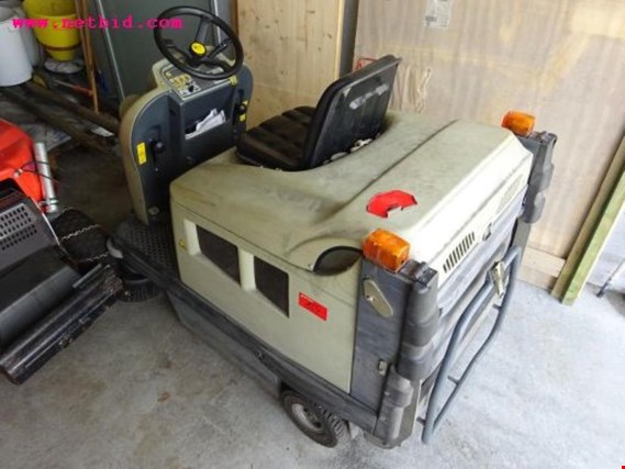 Used Weidner KSY1202DB ride-on sweeping machine for Sale (Auction Premium) | NetBid Industrial Auctions