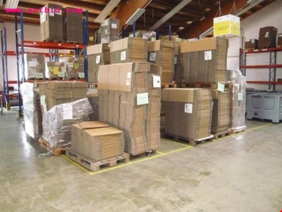Used lot cardboard for Sale (Auction Premium) | NetBid Industrial Auctions