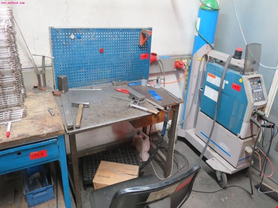 Used Welding booth 4 for Sale (Auction Premium) | NetBid Industrial Auctions