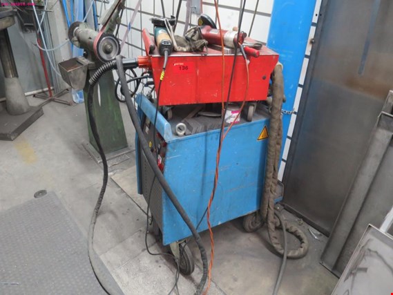 Used Cloos GLC 351-B Gas-shielded welder for Sale (Auction Premium) | NetBid Industrial Auctions