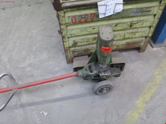 Used Hand pallet truck for Sale (Auction Premium) | NetBid Industrial Auctions
