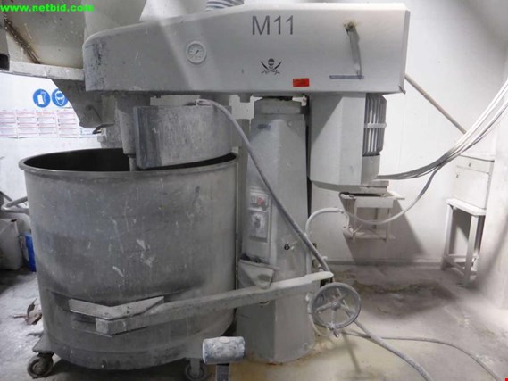 Used M11 Electric mixer for Sale (Trading Premium) | NetBid Industrial Auctions