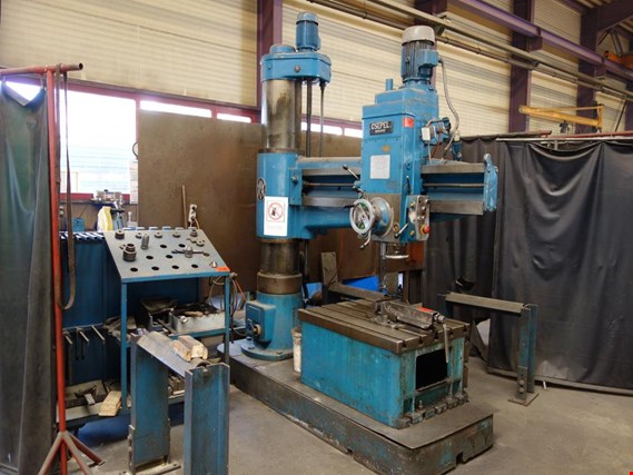 Used Csepel RF50 Radial drilling machine for Sale (Auction Premium) | NetBid Industrial Auctions