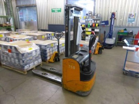 Used Still EGB 16 Electric pallet truck for Sale (Auction Premium) | NetBid Industrial Auctions