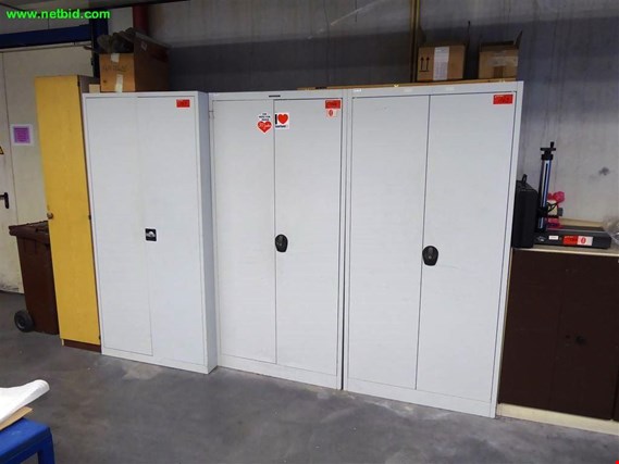 Used 4 Tool cabinets for Sale (Auction Premium) | NetBid Industrial Auctions