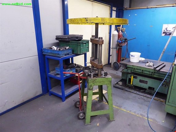 Used Manual screw press for Sale (Auction Premium) | NetBid Industrial Auctions
