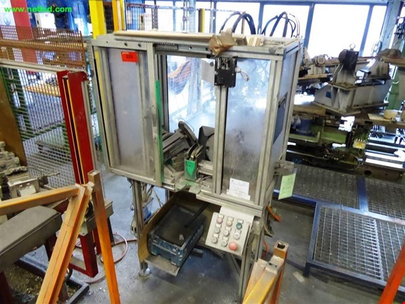 Used Holden Molding/BC Automation Milling unit - Attention: Sale under reserve for Sale (Trading Premium) | NetBid Industrial Auctions