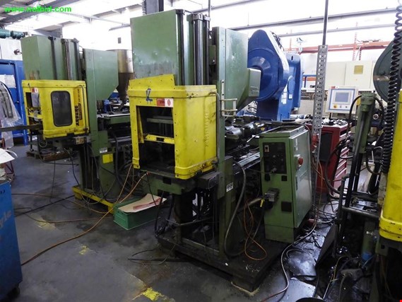 Used Arburg Allrounder 221-55-250 Injection molding machine for Sale (Auction Premium) | NetBid Industrial Auctions