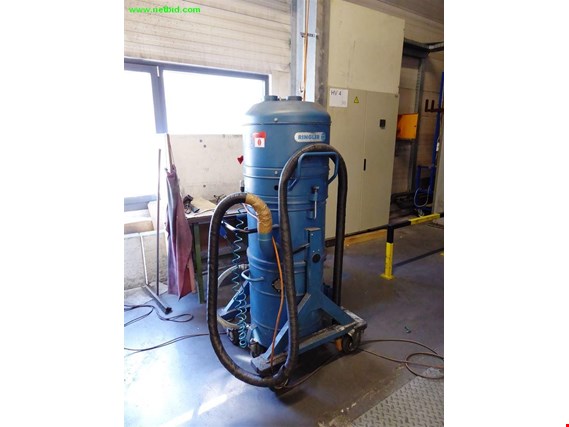 Used Ringler RI321-3.0 Industrial vacuum cleaner for Sale (Auction Premium) | NetBid Industrial Auctions