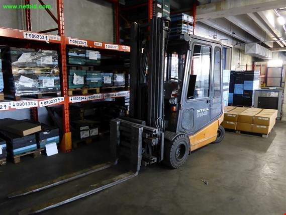 Used Still R60-30 electr. forklift truck - delayed release on Dec. 17th, 2018 for Sale (Auction Premium) | NetBid Industrial Auctions