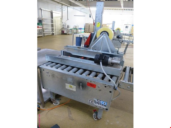 Used Soco T10 Cardboard gluing machine for Sale (Trading Premium) | NetBid Industrial Auctions