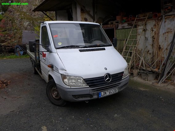 Used Mercedes-Benz 311 CDI  Tovornjak s samooskrbnim vozilom for Sale (Auction Premium) | NetBid Slovenija