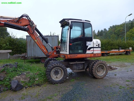 Used Schaeff HML 32 mobile excavator for Sale (Auction Premium) | NetBid Industrial Auctions