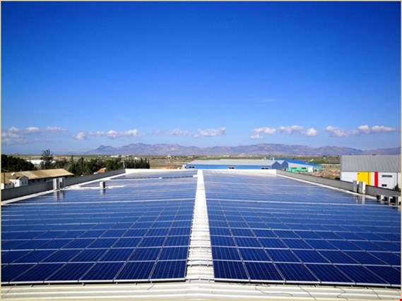 2 Produktionslinien für die Fertigung von Solar-Modulen