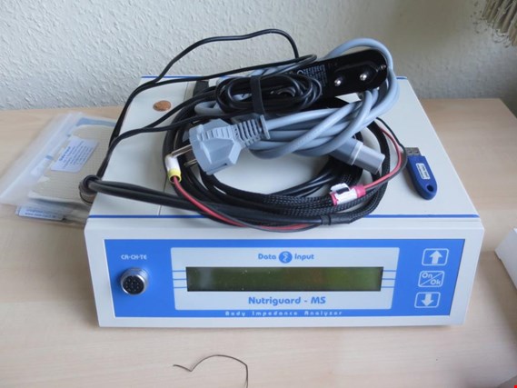 Used Data-Input Nutriguard-MS Multifrequency impedance analyzer/BIA device for Sale (Trading Premium) | NetBid Industrial Auctions