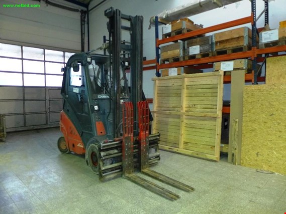 Used Linde H35T 4-wheel gas forklift truck - Attention: later release for Sale (Auction Premium) | NetBid Industrial Auctions