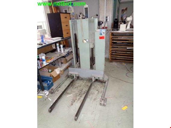 Used Baumann N Paper stack lifter for Sale (Trading Premium) | NetBid Industrial Auctions