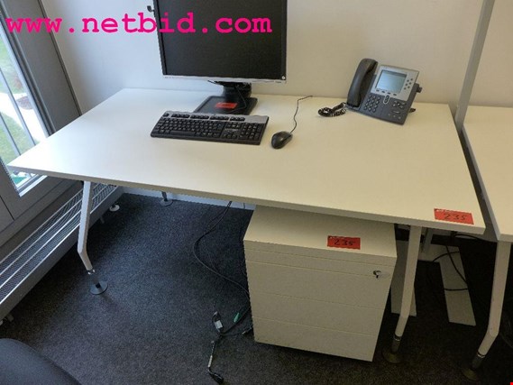Used Vitra 3 Desks For Sale Trading Premium Netbid Industrial
