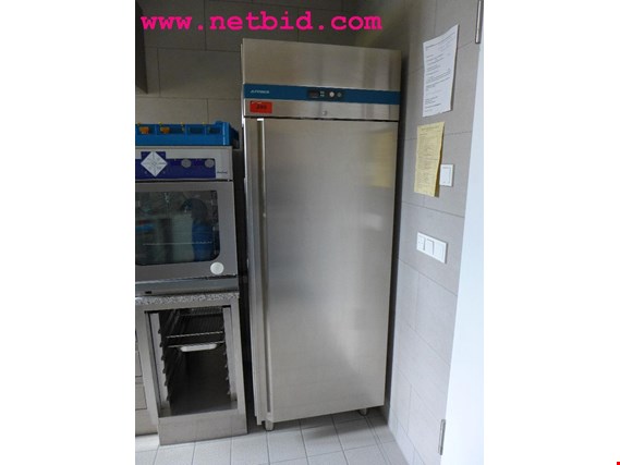 Used PENNO8 E06N0D1C refrigerator with air circulation for Sale (Trading Premium) | NetBid Industrial Auctions