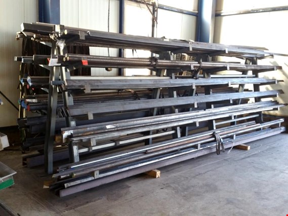 Used Double-sided cantilever rack for Sale (Auction Premium) | NetBid Industrial Auctions