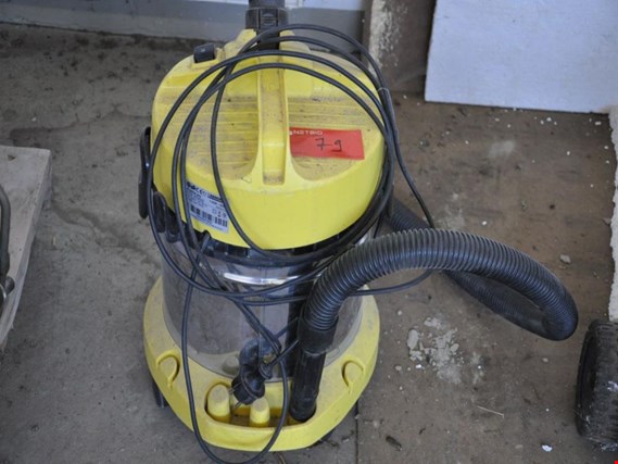 Used Kärcher A 2054 Me Small industrial vacuum cleaner for Sale (Trading Premium) | NetBid Industrial Auctions