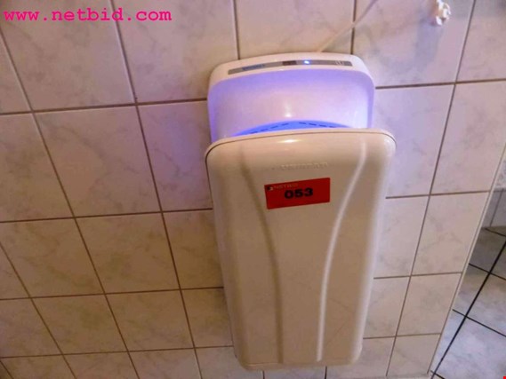 Used Urimat Handdryer2006H Electric hand dryer for Sale (Auction Premium) | NetBid Industrial Auctions