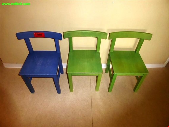Used 3 Children´s chairs for Sale (Trading Premium) | NetBid Industrial Auctions