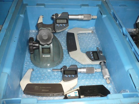 Used Mitotoyo 4 Digital micrometers for Sale (Auction Premium) | NetBid Industrial Auctions