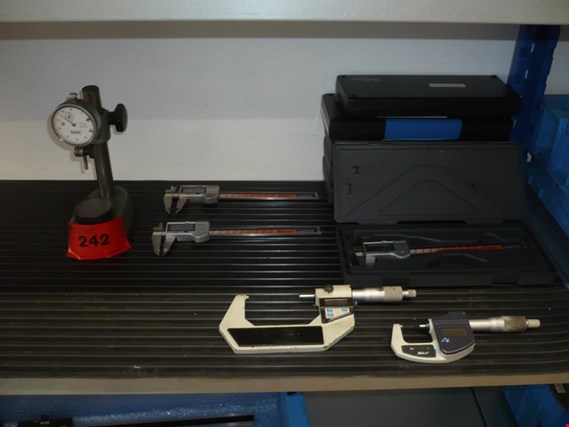 Used Mitutoyo 2 Digital micrometers for Sale (Auction Premium) | NetBid Industrial Auctions
