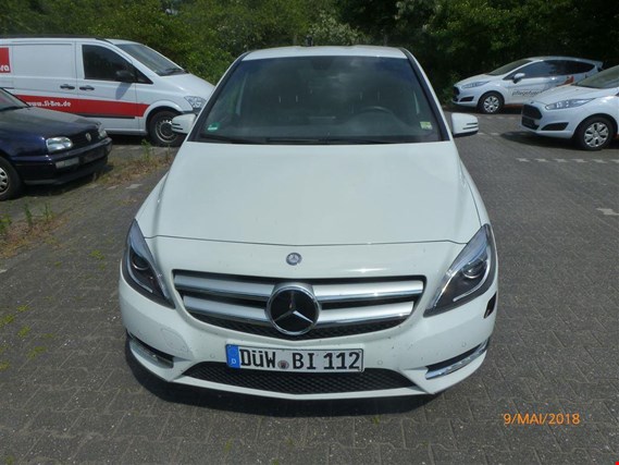 Used Mercedes-Benz B 200 Car - pick-up date by arrangement for Sale (Auction Premium) | NetBid Industrial Auctions