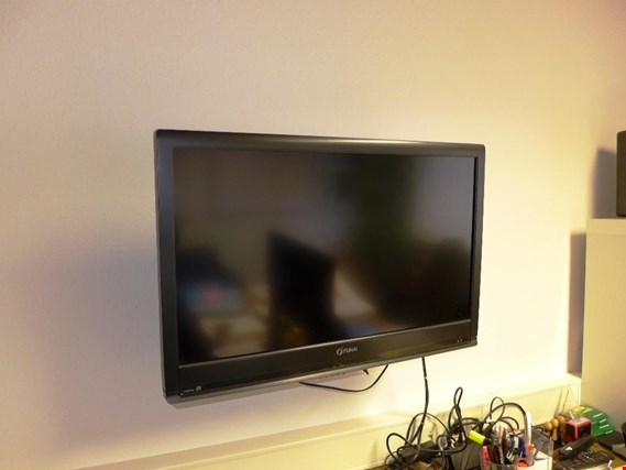 Used Funai LT840-M32 32" television set for Sale (Auction Premium) | NetBid Industrial Auctions