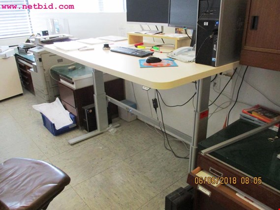 Used 4 Desks for Sale (Auction Premium) | NetBid Industrial Auctions