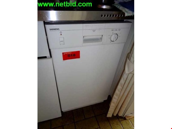 Used Siemens SD14R1S Dishwasher for Sale (Trading Premium) | NetBid Industrial Auctions