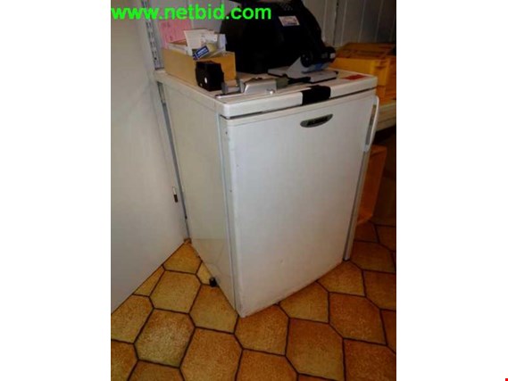 Used Alaska Refrigerator for Sale (Trading Premium) | NetBid Industrial Auctions