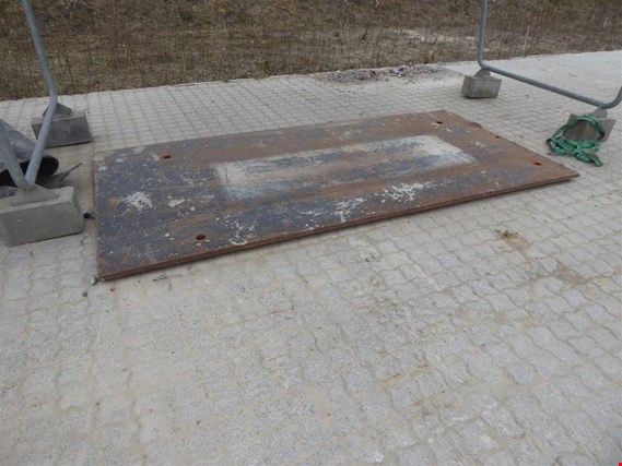 Used Steel drive-over plate for Sale (Trading Premium) | NetBid Industrial Auctions