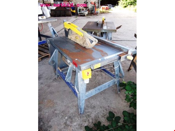 Used Avola Circular table saw for Sale (Auction Premium) | NetBid Industrial Auctions