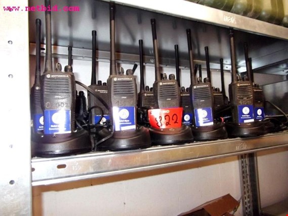 Used Motorola 25 Walky-Talkies for Sale (Auction Premium) | NetBid Industrial Auctions