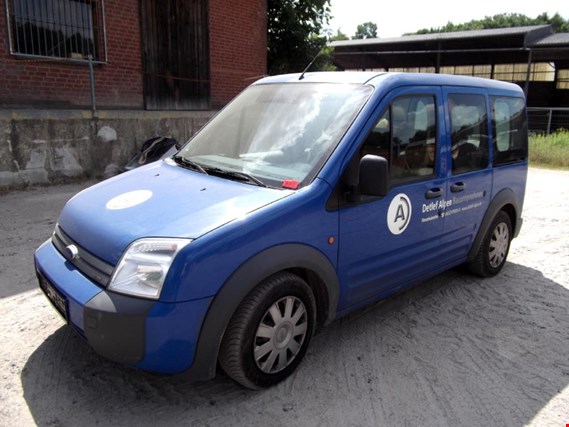 Used Ford Tourneo Connect Transporter for Sale (Auction Premium) | NetBid Industrial Auctions