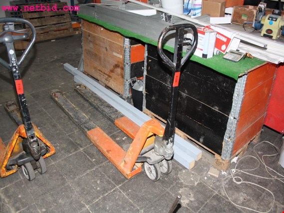 Used Hand pallet truck for Sale (Trading Premium) | NetBid Industrial Auctions