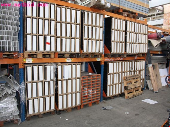 Used 1 Posten Light boxes for Sale (Auction Premium) | NetBid Industrial Auctions