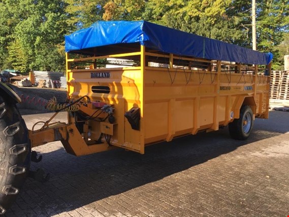 Used Rolland V 64 Plain Pied Livestock transport trailer for Sale (Auction Premium) | NetBid Industrial Auctions