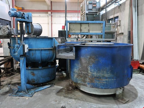 Used Rösler R 620 EC vibratory finishing system for Sale (Auction Premium) | NetBid Industrial Auctions