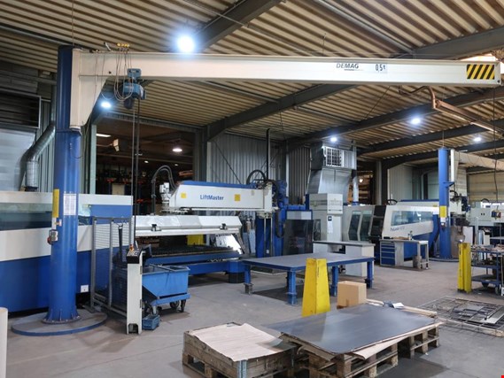 Used Demag D-AS 270 pillar-mounted slewing crane for Sale (Auction Premium) | NetBid Industrial Auctions