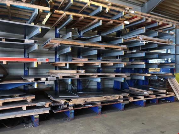 Used Storemaster cantilever shelf (22-2) for Sale (Auction Premium) | NetBid Industrial Auctions