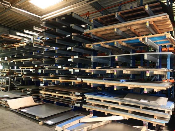 Used Storemaster cantilever shelf (22-8) for Sale (Auction Premium) | NetBid Industrial Auctions