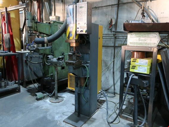 Used Aro PB 125 SC projection welding machine for Sale (Trading Premium) | NetBid Industrial Auctions