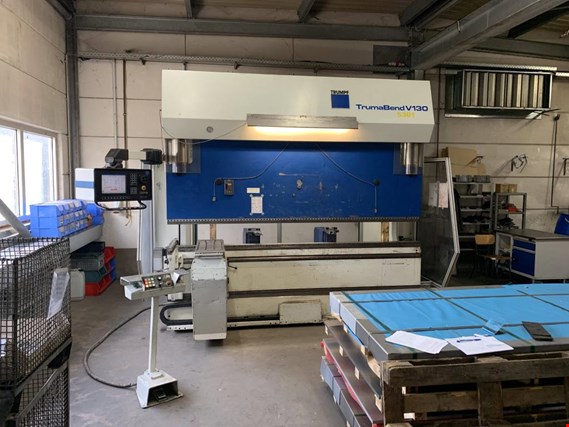 Used Trumpf TrumaBend V130 CNC bending press (5301) for Sale (Auction Premium) | NetBid Industrial Auctions
