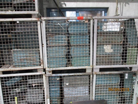 Used Schäfer 14 lattice boxes for Sale (Auction Premium) | NetBid Industrial Auctions