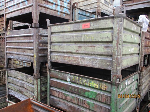 Used 150 stacking boxes for Sale (Auction Premium) | NetBid Industrial Auctions